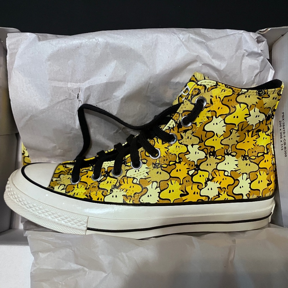 Converse x Peanuts Chuck 70 High ~ New in Box ~ Men's 7.5 Women's 9.5